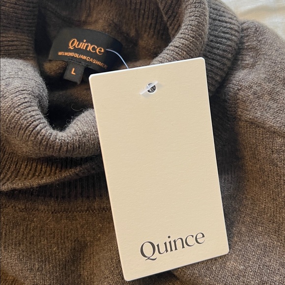 NWT Quince Cashmere Turtleneck Sweater - Picture 7 of 7